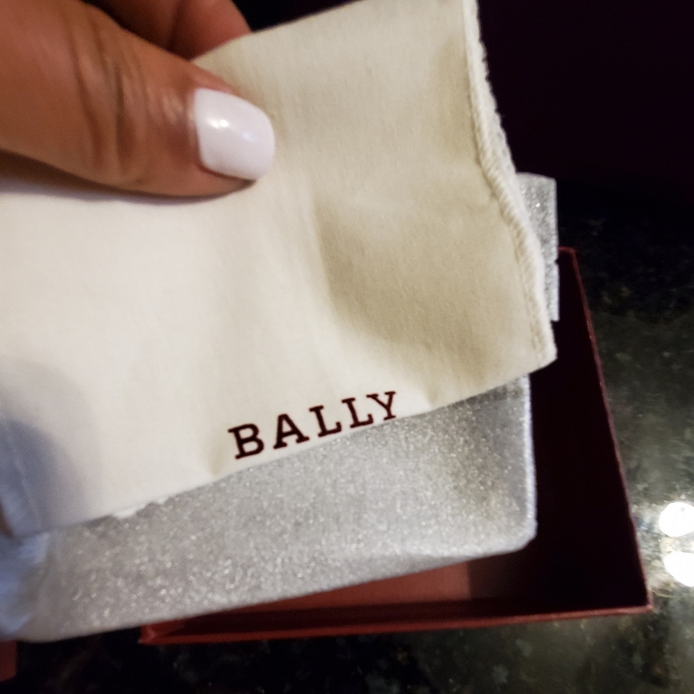 Bally Boxes Set Of 3 Two Wallet And A Large Size - image 7